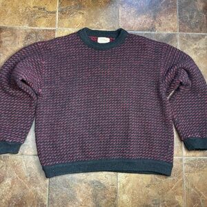L.L. Bean Made in Norway Wool Men's Black and Burgundy Crewneck Sweater